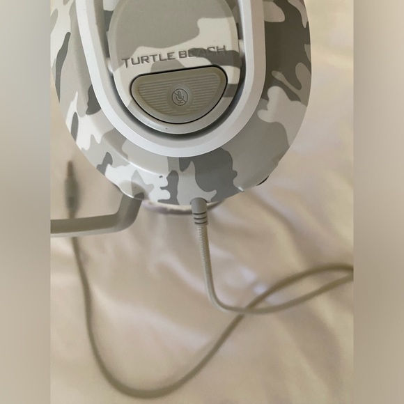 Turtle Beach Recon 500 Arctic Camo Wired Gaming Headset - Picture 7 of 12